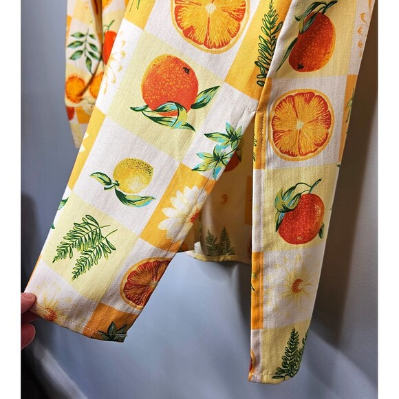 AUGUST SILK Button Up Blouse 4 100% Silk Citrus Fruit Floral Cheerful Fun Quirky - Picture 4 of 8